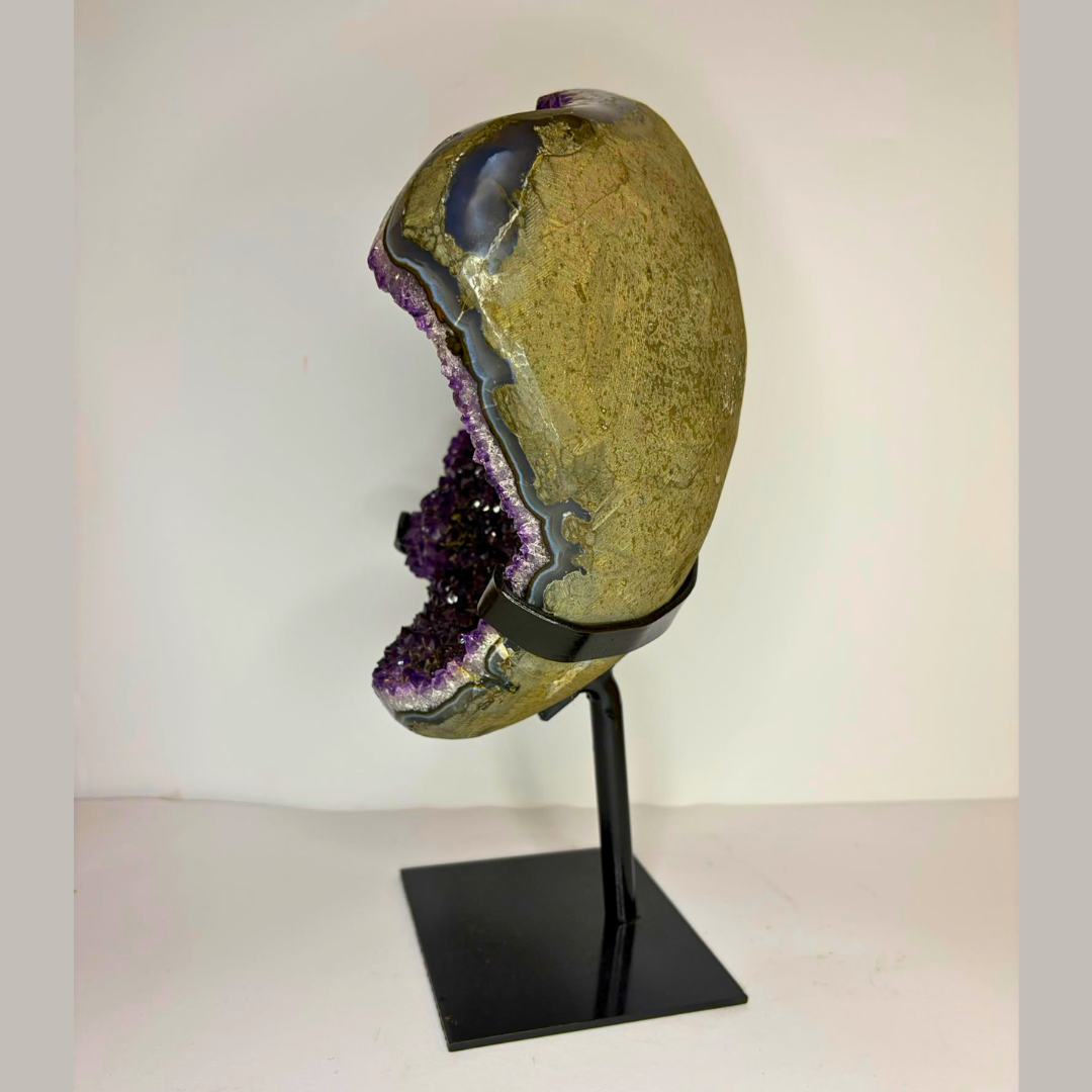 Drusa de Amatista Natural Violeta Intenso con Base de Hierro - Imagen 3