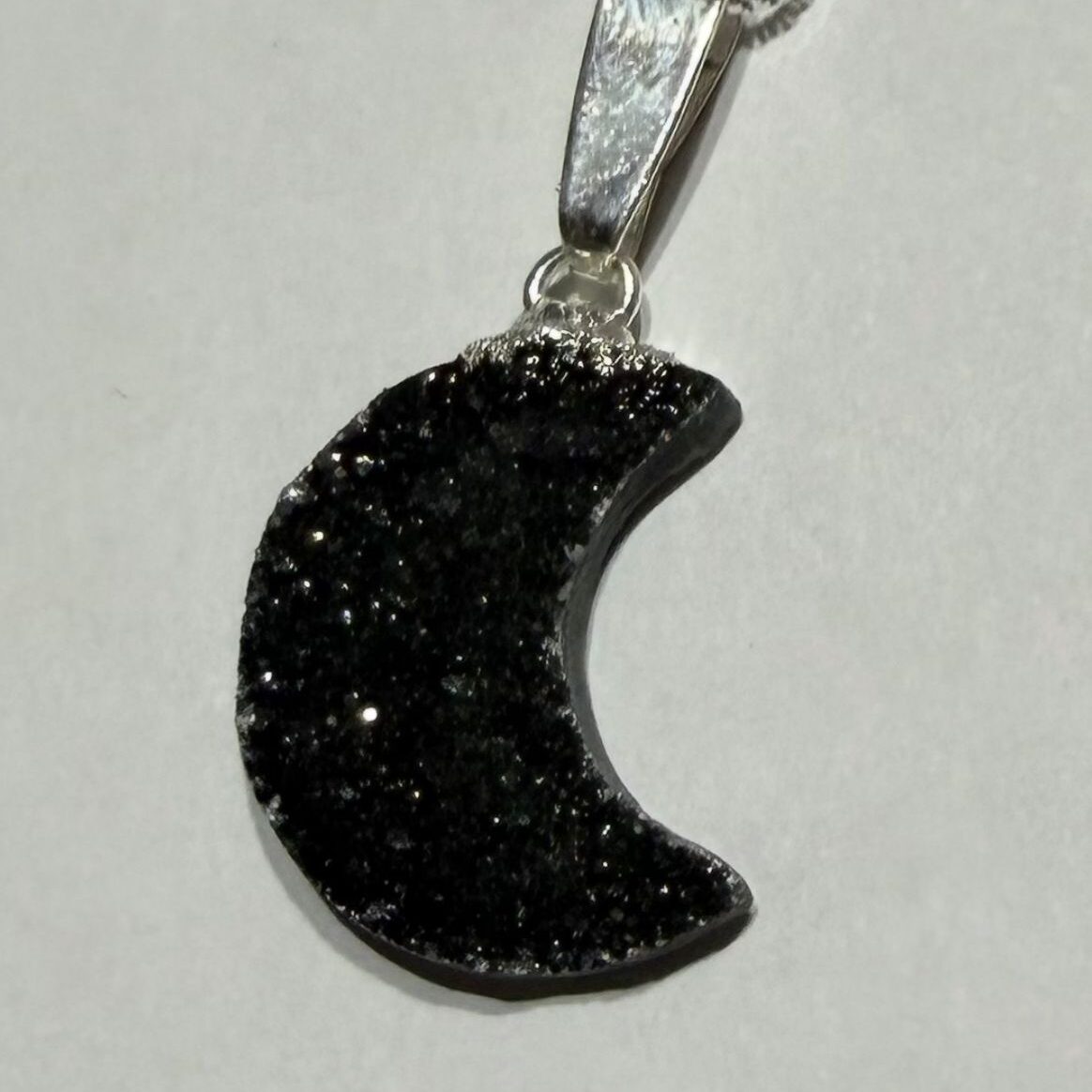 Dije Luna de Luz con Druza Brillo y Baño en Plata - Imagen 2