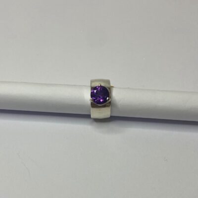 Anillo Luz de Amatista Circular en Plata 925