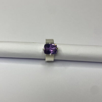 Anillo Luz de Amatista Rectangular en Plata 925