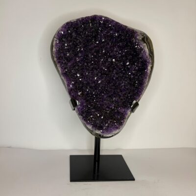 Drusa de Amatista Natural Violeta Intenso con Base de Hierro